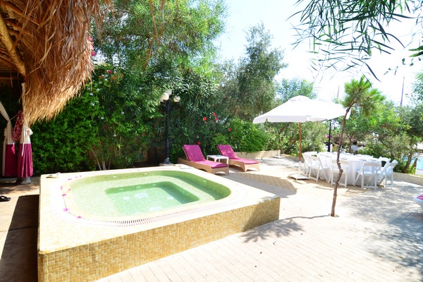 Sunday At Edde Sands